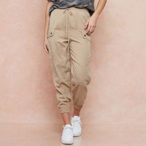 NWT- Doe & Rae Casual Cargo Pocket Jogger